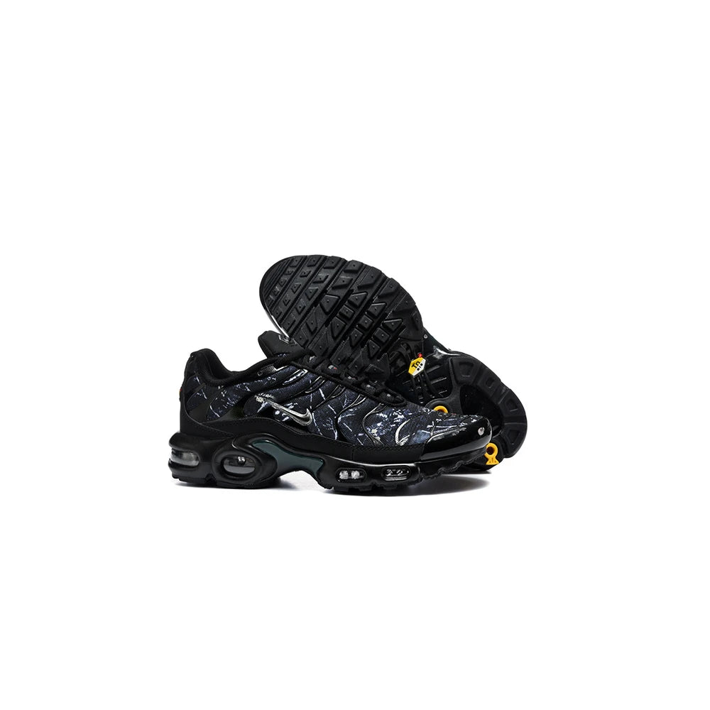 Nike Air Max Plus TN Black Wood Camo 3