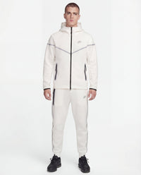 Nike Tech Fleece White Reflective Full Zip Windrunner Tracksuit - DripDrip Balkan