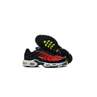 Nike Air Max Plus TN Black Light Crimson
